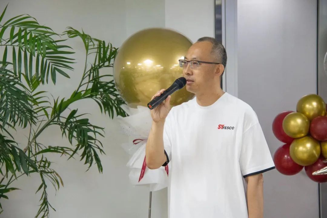 蓄力三十載 凝心再出發(fā)——沈陽(yáng)外服三十周年慶?；顒?dòng)